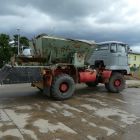 L60 mit Streuaufsatz