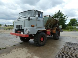 L60 mit Streuaufsatz