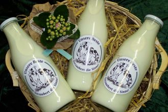 Frische Landmilch